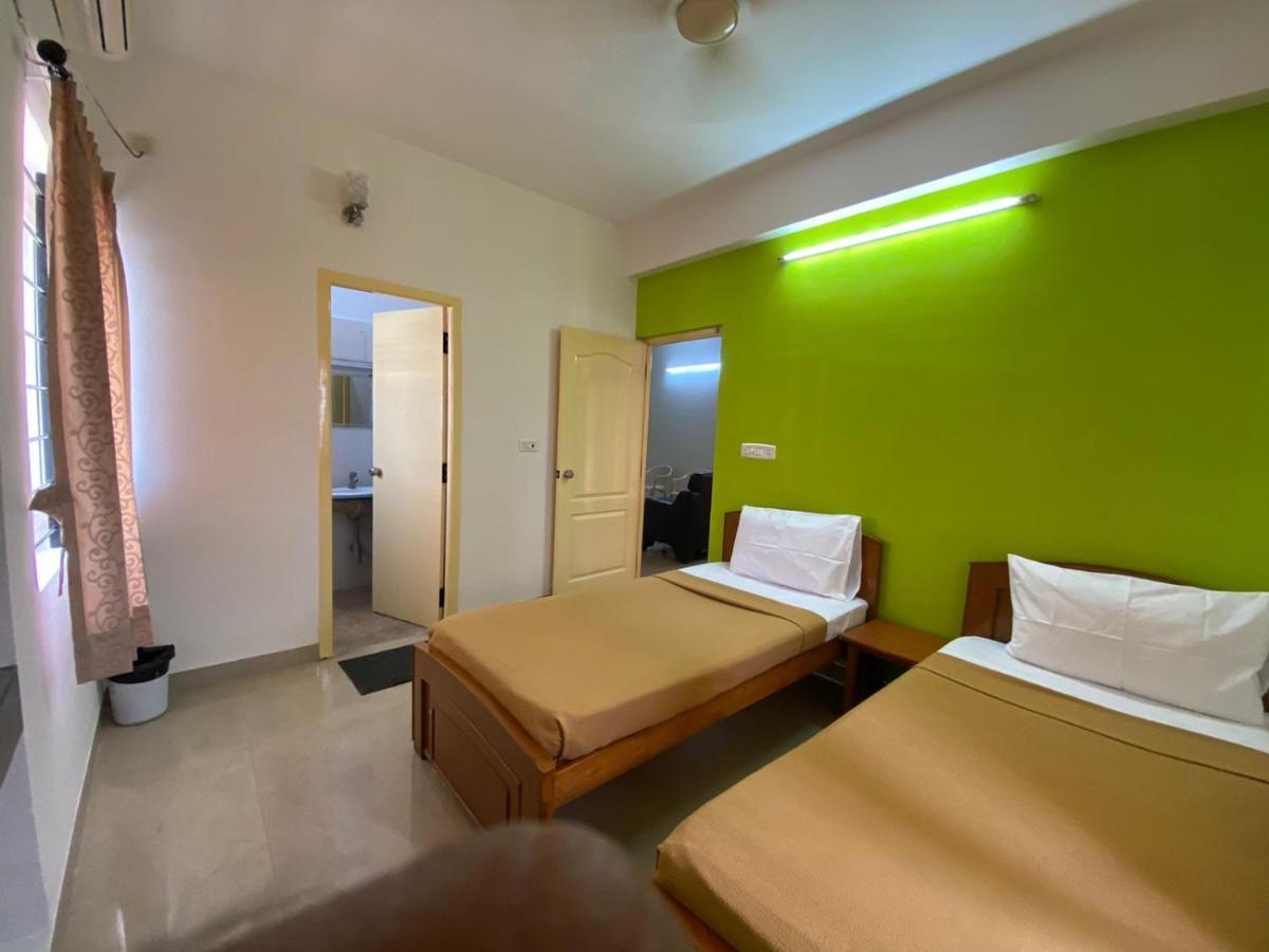 Thulasirams Service Apartments Coimbatore Eksteriør bilde