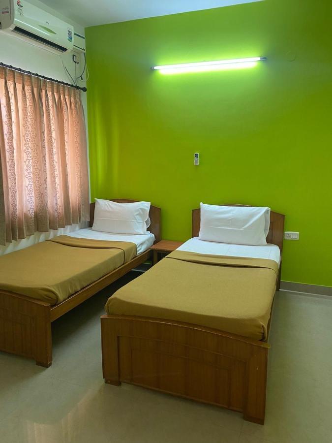 Thulasirams Service Apartments Coimbatore Eksteriør bilde