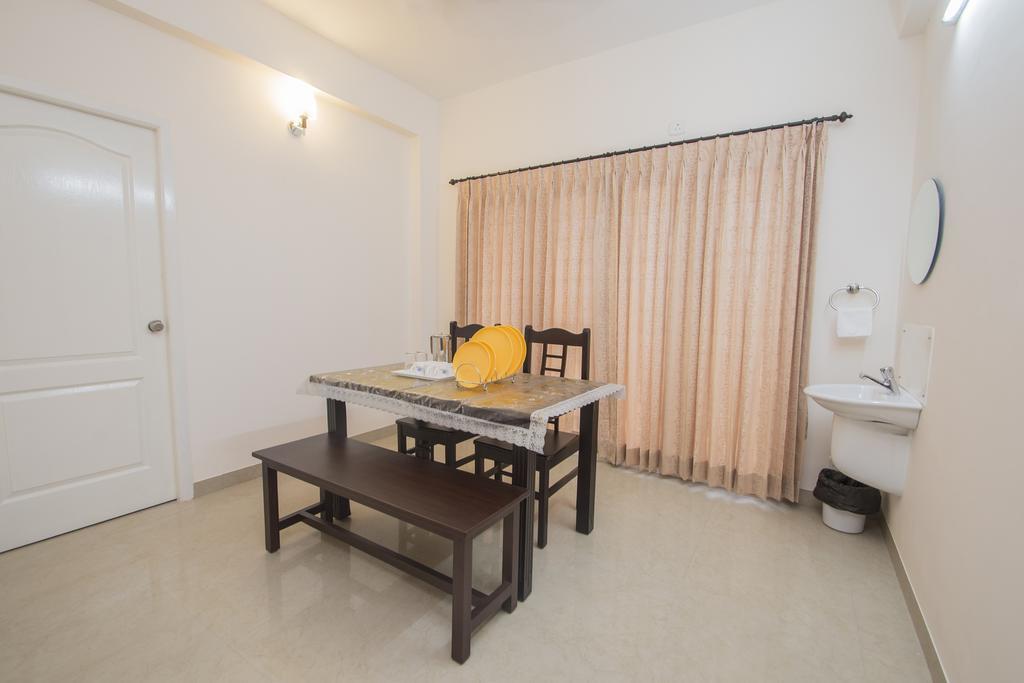 Thulasirams Service Apartments Coimbatore Rom bilde