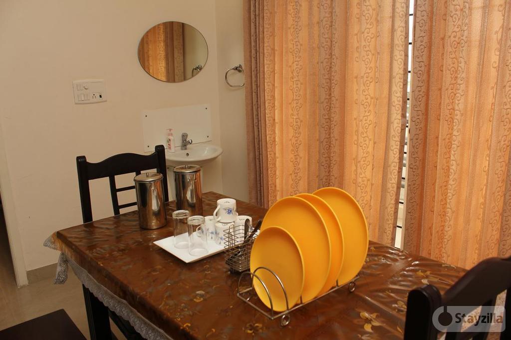 Thulasirams Service Apartments Coimbatore Eksteriør bilde